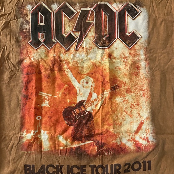 Urban Outfitters Oversized AC/DC Tshirt - Picture 3 of 5